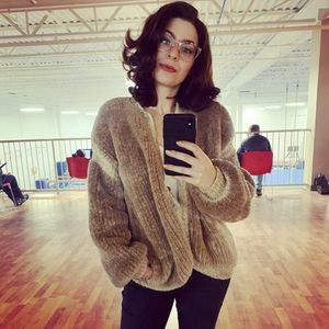 Meet your Posher, Julia